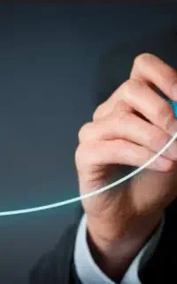 مشاور کسب‌وکار و استراتژی‌، بقا و رشد در بحران
