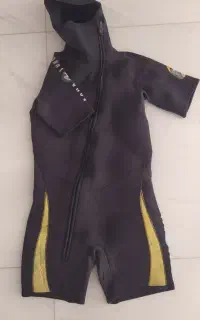 وت سوت غواصی ۵ میل