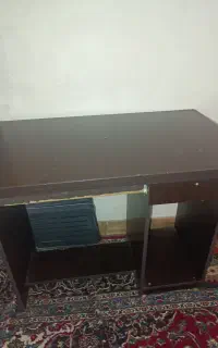 میز التحریر
