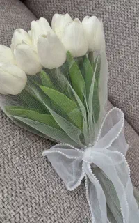 دسته گل عروس لاله خارجی