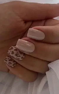 خدمات ناخن وپدیکور