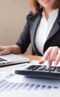 حسابدار خانم با سابقه کار در شرکت پخش،جویای کار