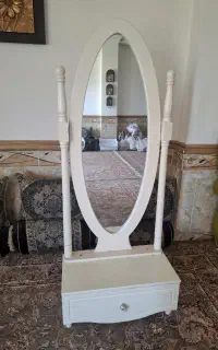 آینه قدی