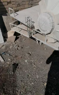 تخت فلزی