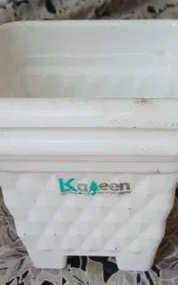 گلدان پلاستیکی