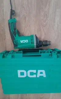 دریل چکشی. DCA Azj16