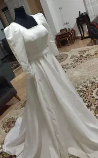 لباس عقد