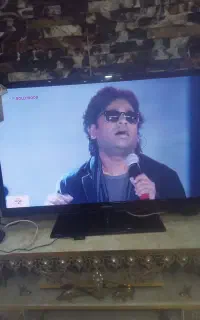 تلویزیون ۴۲ اینچ