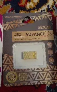 فلش ۳۲ گیگ نو تعویض با رم میکرو اس دی