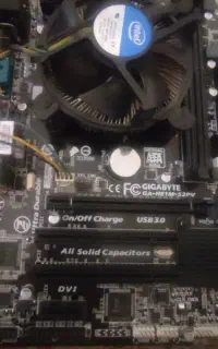مادربرد گیگابایت H81  cpu4160 i3