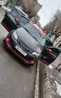 کوییک r