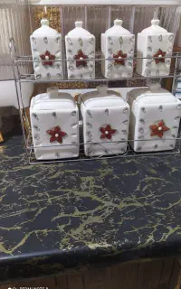 جا ادویه و ظروف پذیرایی