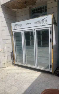 یخچال سه در کارخانه ای