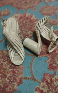 کفش مجلسی طلایی سایز ۳۸
