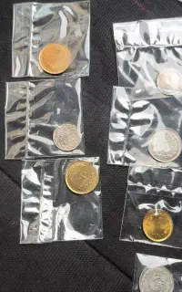 تعدادی سکه کلکسیونی بدون خط و خش