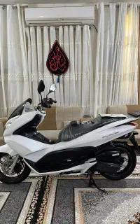 پی سی ایکس pcx150 مدل 2014 درحد صفر استثنایی اصل