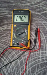 Digital Voltmeter-Multimeter DT-9208A