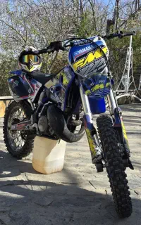 yz250