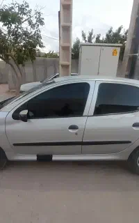 206 مدل 83 سالم