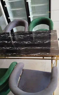 صندلی و میز سزار