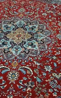 فرش ۱۲متری لاکی سالم و بدون پارگی