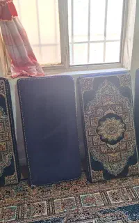 پشتی فرشی سالم و تمیز