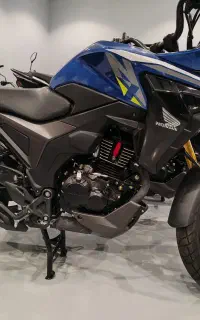 موتورسیکلت HONDA NX 200 ادونچرهندا روز آخر جشنواره