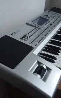 ارگ کرگ PA80 KORG پی آ ۸۰