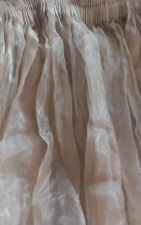 پارچه حریر شیشه ایی نونو