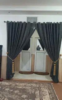 طراحی دوخت و نصب انواع پرده مینیمال پلیسه پانچ