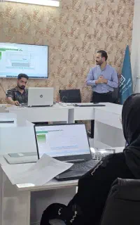 اگه میخوای درآمد داشته باشی چاره اش دست منه