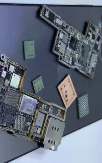 تعمیرات تخصصی موبایل آیفون ، سامسونگ ، شیائومی