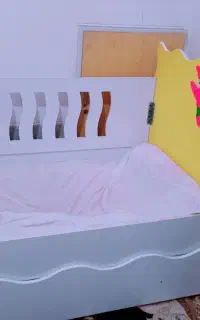 تخت و کمد بچه