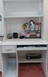 فروش میز تحریر با کتابخانه، جنس عالی ،قیمت عالی