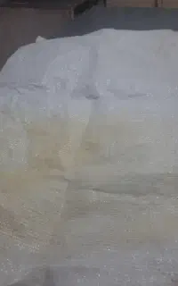 تعدادی گونی ارد وشکر موجود هست