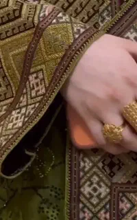 مجله زیبایی با کرم اصل اماراتی