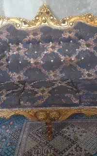 مبل سلطنتی ، کارکرده