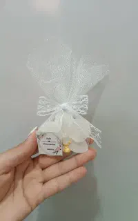 گیفت ، سینی حنا ، استند