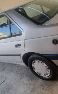 پژو ۴۰۵ مدل ۹۱ باتری نو، شاسی ها بدون ضربه. شرکتی