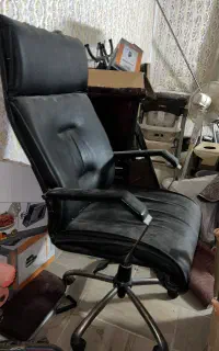 صندلی اداری یا منشی معاوضه با هرچی