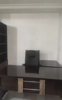 میز صندلی اداری مدیریت کتابخانه