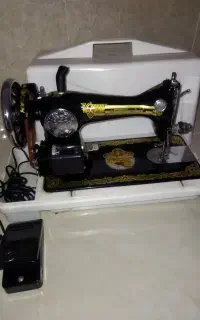 چرخ خیاطی مارشال برقی در حد نو