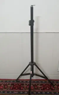 پایه دوربین بزرگ
