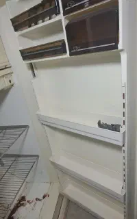 یخچال بدنه سالم و مرتب