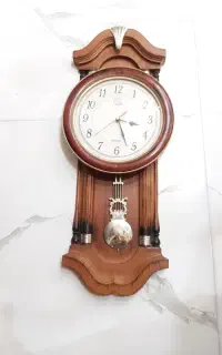 ساعت دیواری