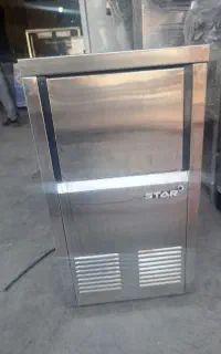 یخسار استار