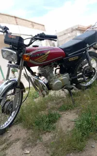 125