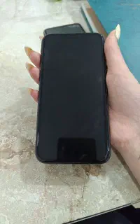 آیفون ۱۱ نرمال بدون خط خش