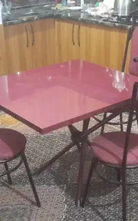 میز غذا خوری درحد نو