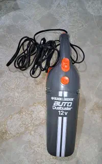 جاروشارژی بلک اند دکر مدل AV1205 خودرویی